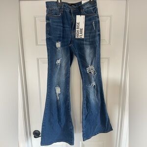 Almost Famous Distressed Flare Jeans in Blue Size 7 (Juniors)